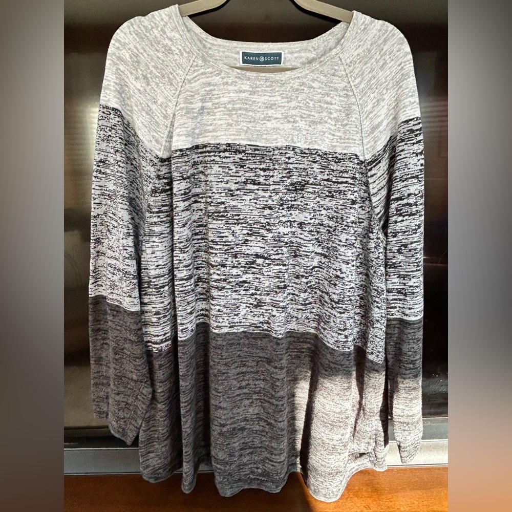 Karen Scott Heather Gray Knit and black Top.